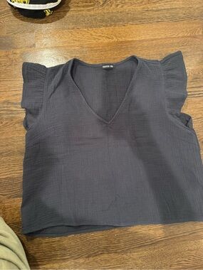 V-Neck Flutter Sleeve Tank Top - Black